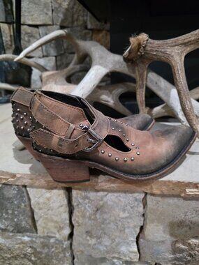 Womens Liberty Black 10.5 Booties